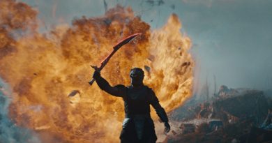 Why “Predator: Badlands” is a family movie to enjoy for the holidays